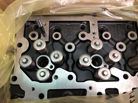 CYLINDER HEAD